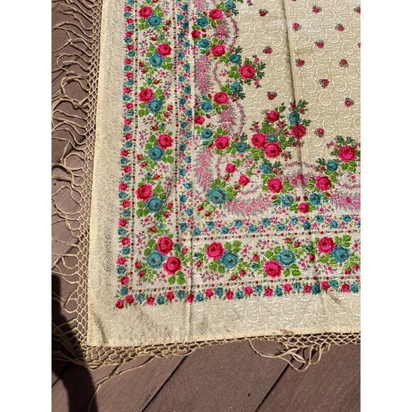 Antique 1909 Romanian Textile Art Wool Floral Shawl Hand Tied Fringe Floral - Picture 2 of 10